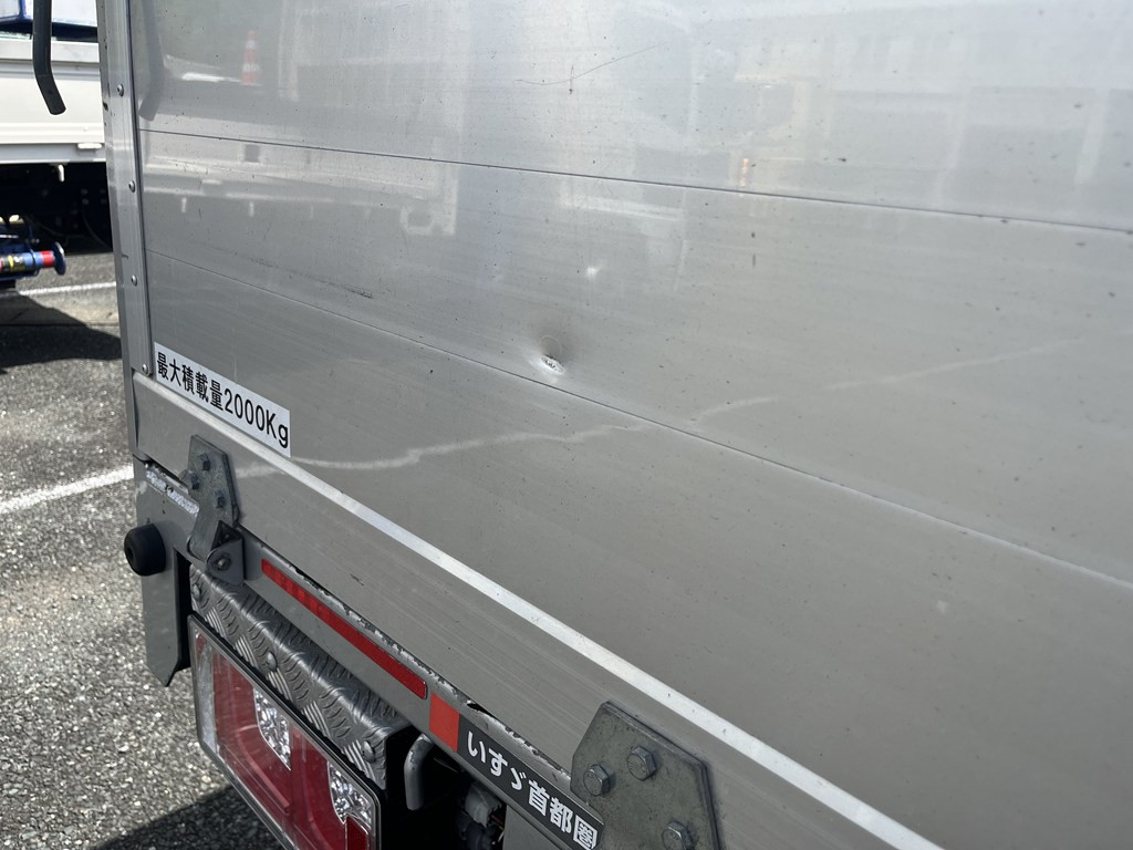 いすゞ エルフ 2RG-NLR88AR(2WD)の写真11