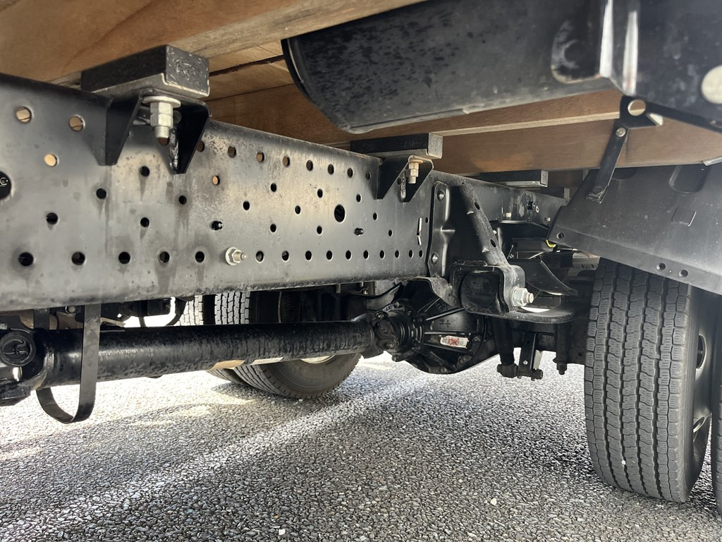 いすゞ エルフ 2RG-NLR88AR(2WD)の写真23