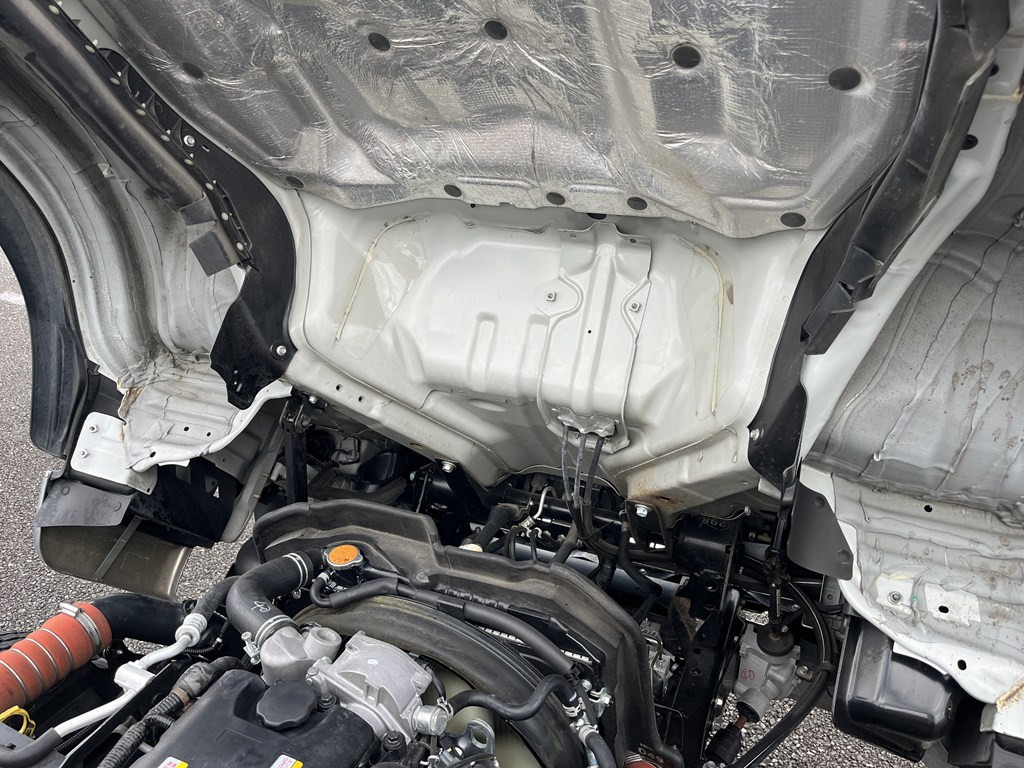 いすゞ エルフ 2RG-NLR88AR(2WD)の写真26