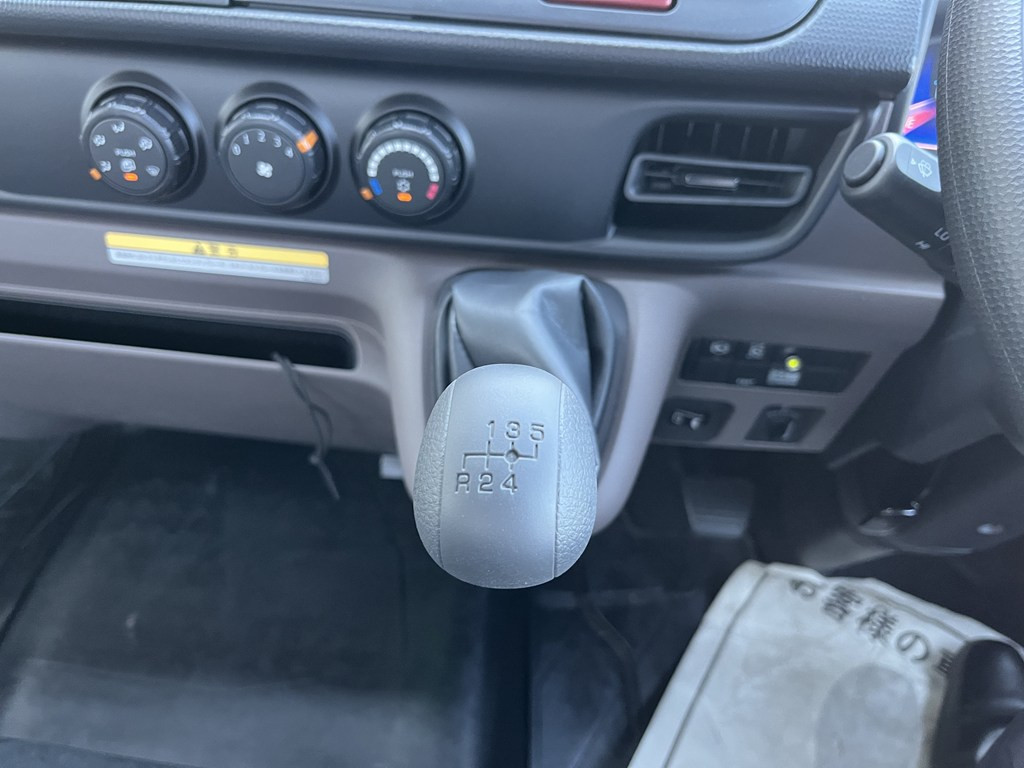 三菱 キャンター 2RG-FEB80(2WD)の写真13