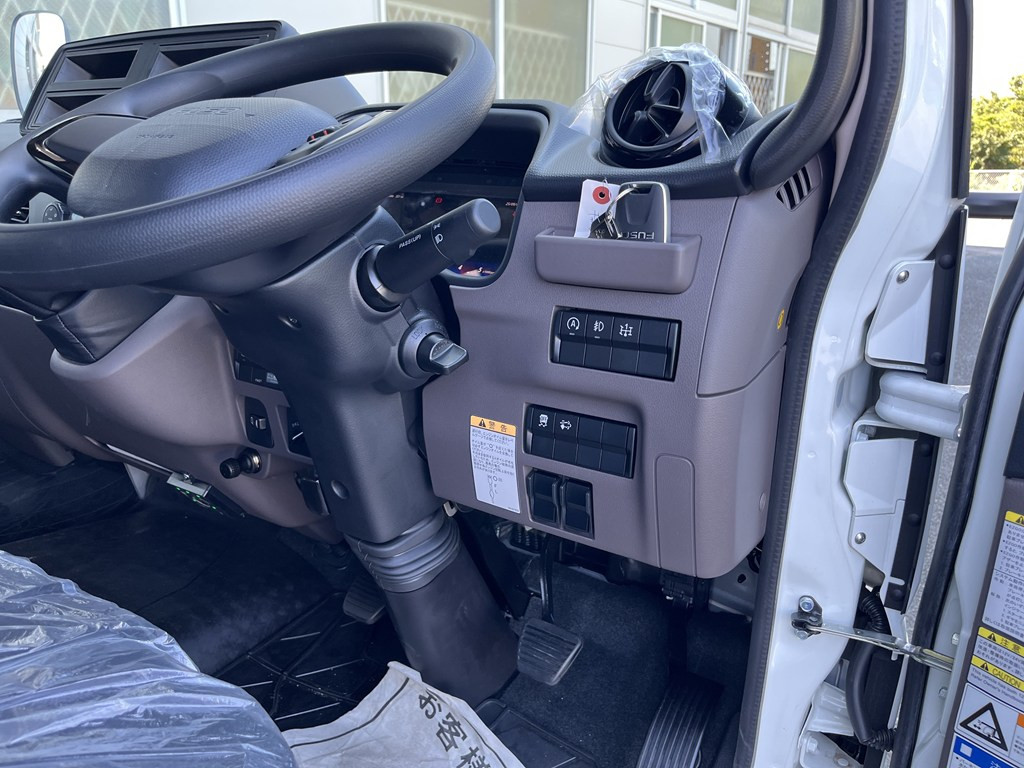 三菱 キャンター 2RG-FEB80(2WD)の写真14