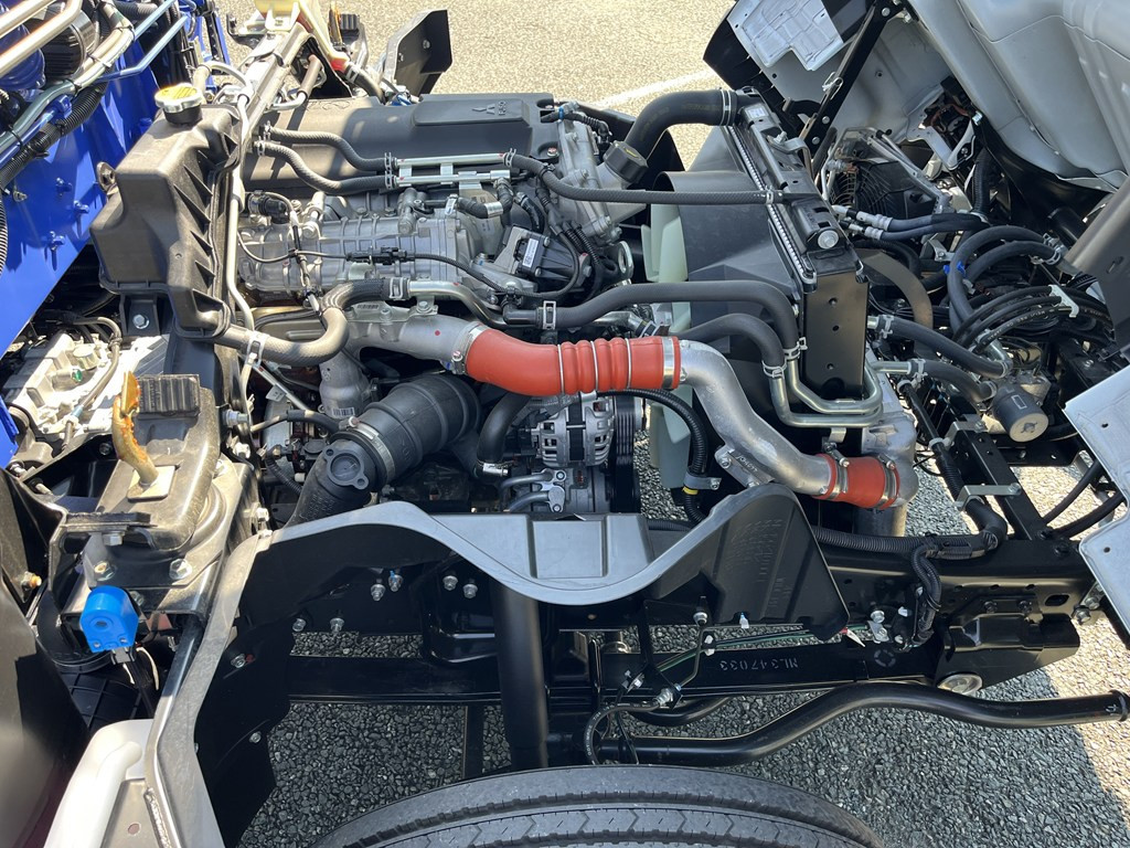 三菱 キャンター 2RG-FEB80(2WD)の写真18