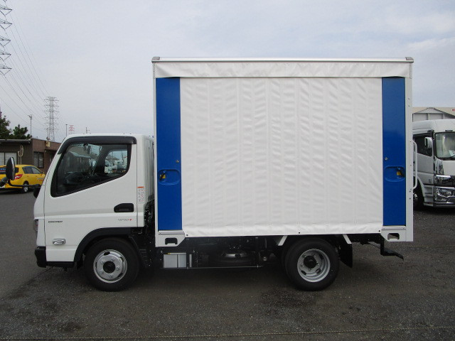 三菱 キャンター 2RG-FBA20(2WD)の写真5