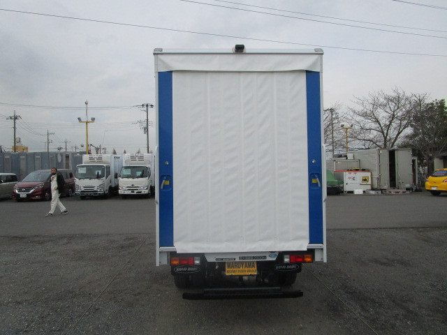 三菱 キャンター 2RG-FBA20(2WD)の写真7