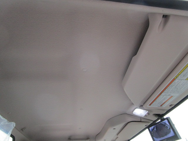 三菱 キャンター 2RG-FBA20(2WD)の写真23