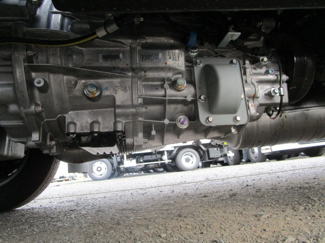 三菱 キャンター 2RG-FBA20(2WD)の写真32