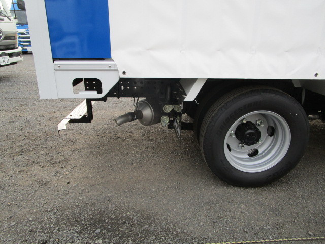 三菱 キャンター 2RG-FBA20(2WD)の写真37