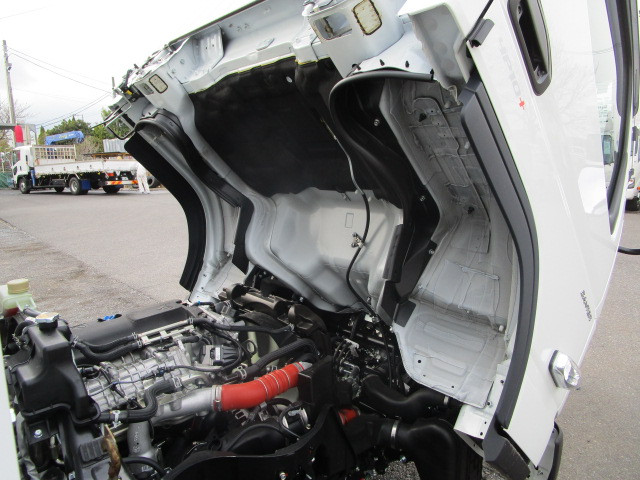 三菱 キャンター 2RG-FBA20(2WD)の写真39