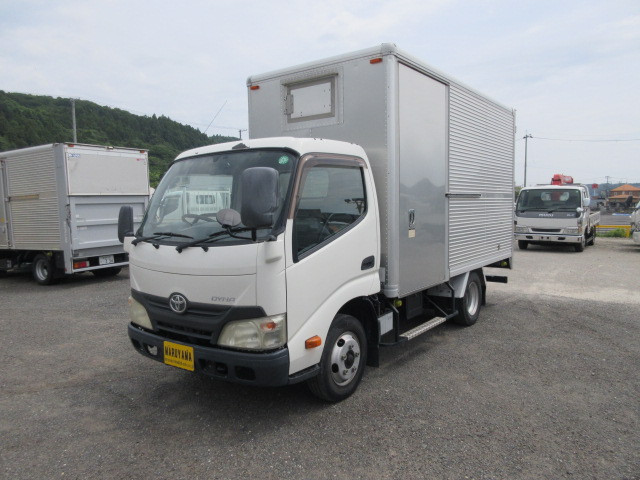 トヨタ ダイナ TKG-XZU645(2WD)の写真1