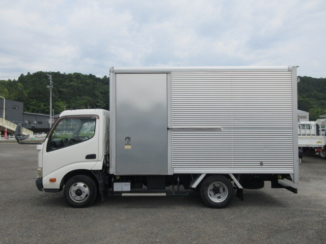 トヨタ ダイナ TKG-XZU645(2WD)の写真5