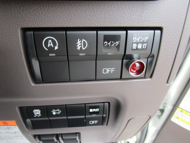 三菱 キャンター 2PG-FEB90(2WD)の写真17