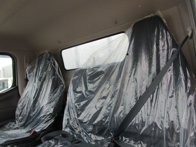 三菱 キャンター 2PG-FEB90(2WD)の写真26