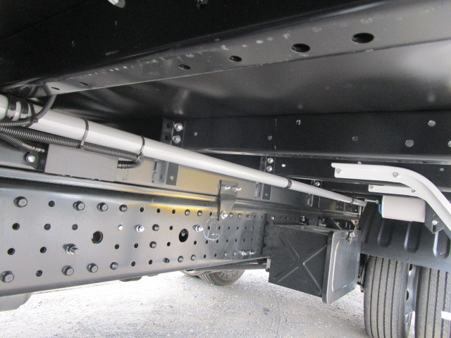 三菱 キャンター 2PG-FEB90(2WD)の写真34