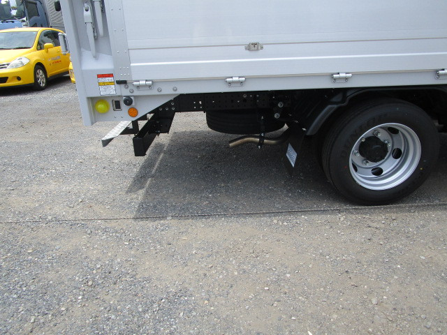 三菱 キャンター 2PG-FEB90(2WD)の写真38