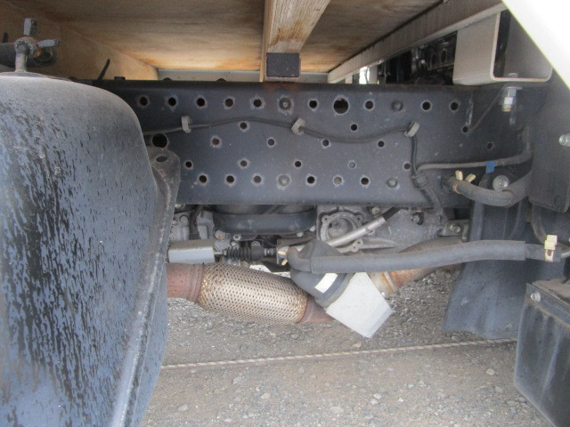 いすゞ エルフ TRG-NJR85A(2WD)の写真28