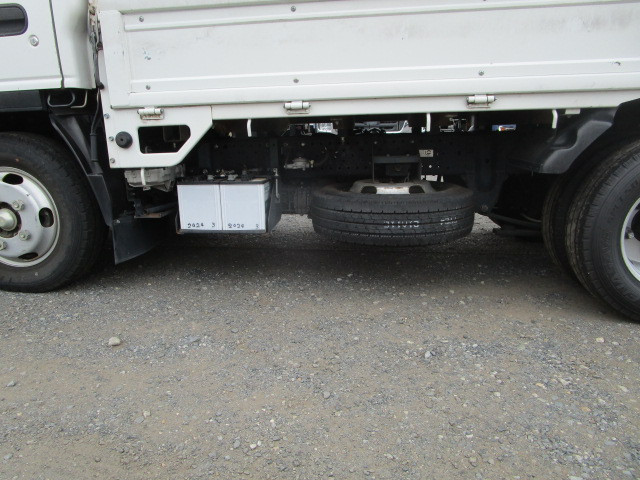 いすゞ エルフ TRG-NJR85A(2WD)の写真30