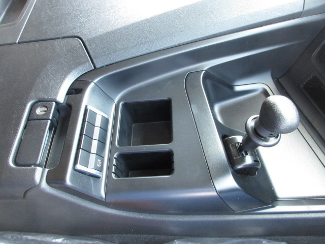 三菱 スーパーグレート 2PG-FV70HY(6x4)の写真28