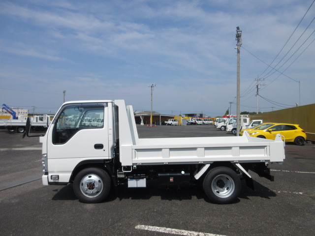 いすゞ エルフ 2PG-NKS88AD(4WD)の写真5