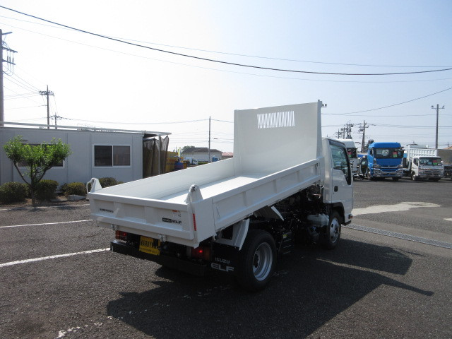 いすゞ エルフ 2PG-NKS88AD(4WD)の写真11