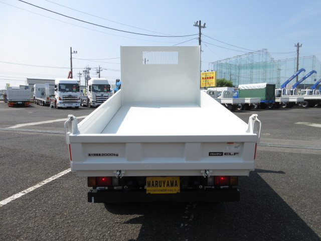 いすゞ エルフ 2PG-NKS88AD(4WD)の写真14