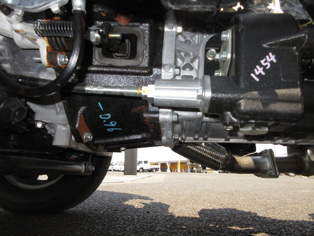 いすゞ エルフ 2PG-NKS88AD(4WD)の写真36