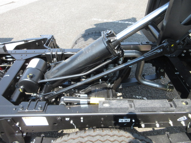 いすゞ エルフ 2PG-NKS88AD(4WD)の写真38