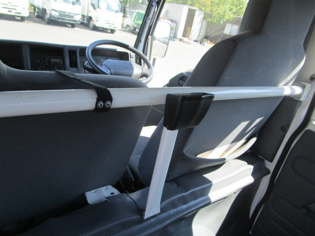 いすゞ エルフ TKG-NJR85A(2WD)の写真24