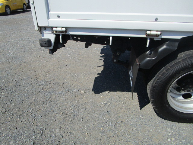 いすゞ エルフ TKG-NJR85A(2WD)の写真38