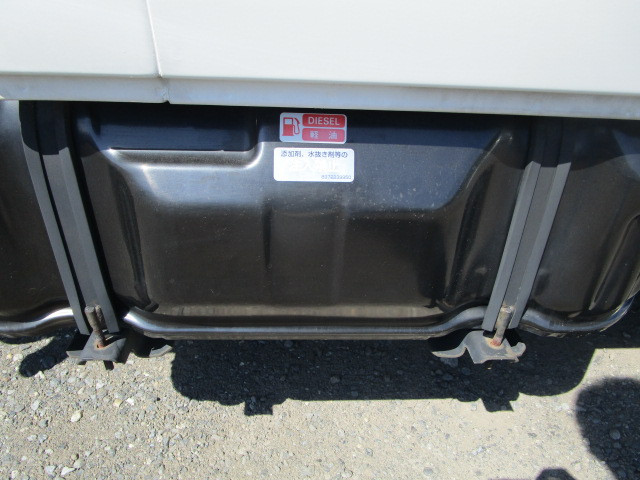いすゞ エルフ TKG-NJR85A(2WD)の写真42