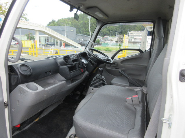 日野 デュトロ TKG-XZC605M(2WD)の写真19
