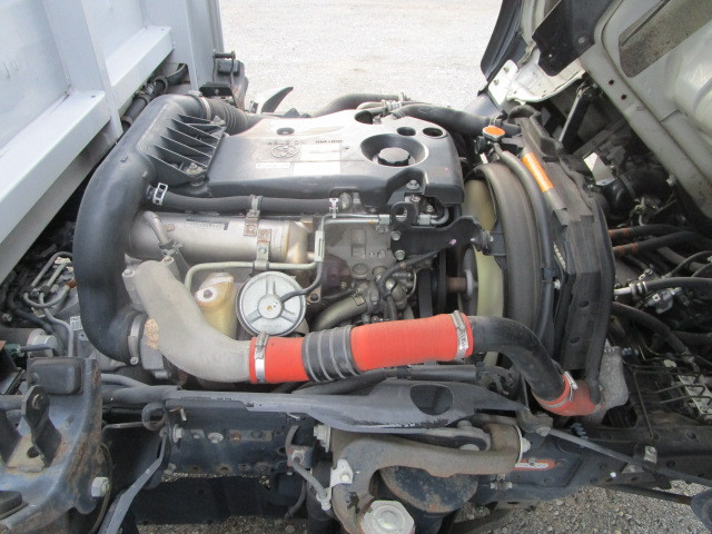 いすゞ エルフ BKG-NMR85AN(2WD)の写真23