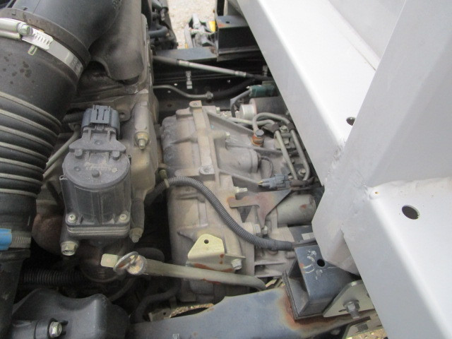 いすゞ エルフ BKG-NMR85AN(2WD)の写真26