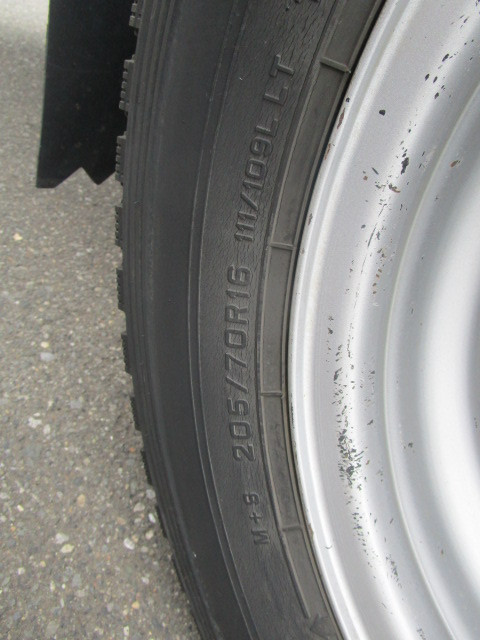 いすゞ エルフ BKG-NMR85AN(2WD)の写真44