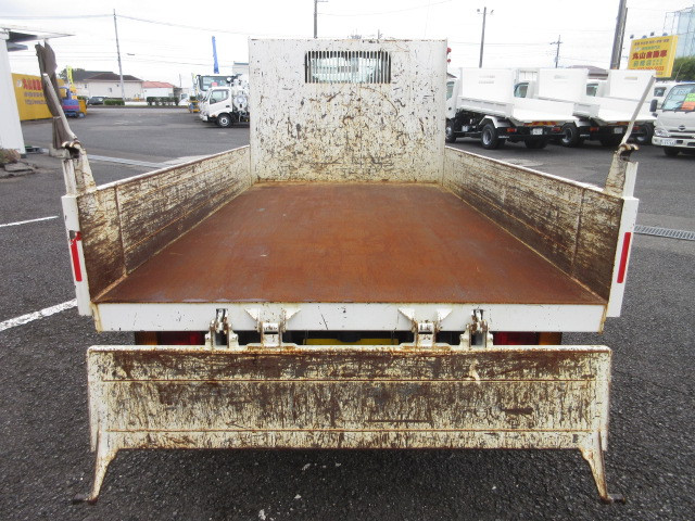 いすゞ エルフ 2RG-NJR88AD(2WD)の写真11