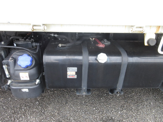 いすゞ エルフ 2RG-NJR88AD(2WD)の写真41