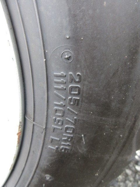 いすゞ エルフ 2RG-NJR88AD(2WD)の写真43