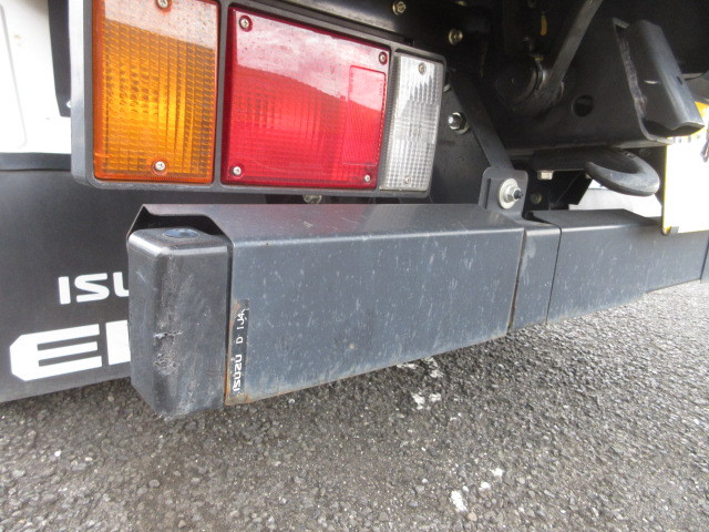 いすゞ エルフ 2RG-NJR88AD(2WD)の写真50