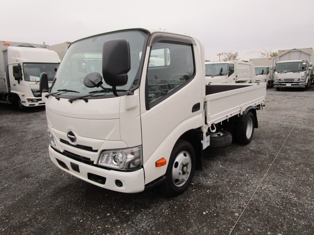 日野 デュトロ 2RG-XZU605M(2WD)の写真1