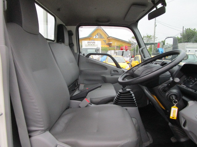 日野 デュトロ 2RG-XZU605M(2WD)の写真13