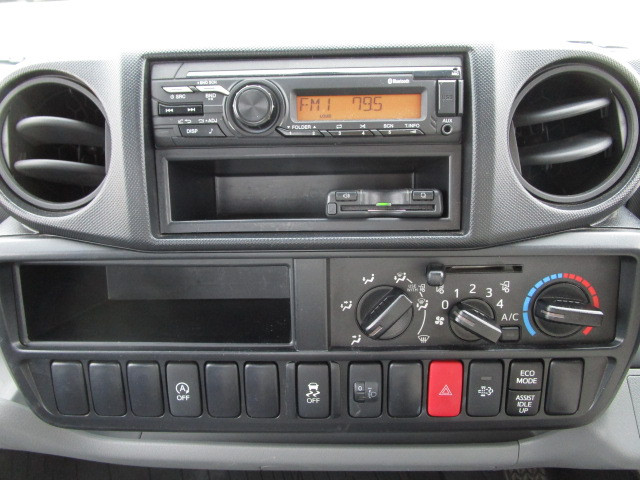 日野 デュトロ 2RG-XZU605M(2WD)の写真17