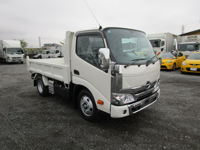 日野 デュトロ 2KG-XZU600T(2WD)の写真2