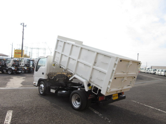 いすゞ エルフ 2RG-NKR88AN(2WD)の写真13