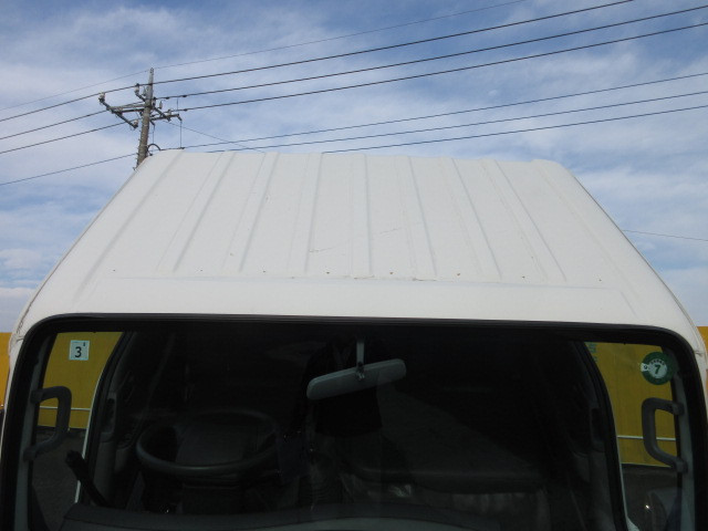 いすゞ エルフ 2RG-NKR88AN(2WD)の写真22