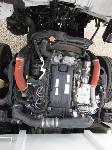 いすゞ エルフ 2RG-NKR88AN(2WD)の写真30