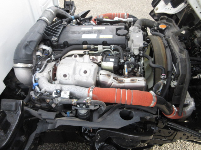 いすゞ エルフ 2RG-NKR88AN(2WD)の写真31