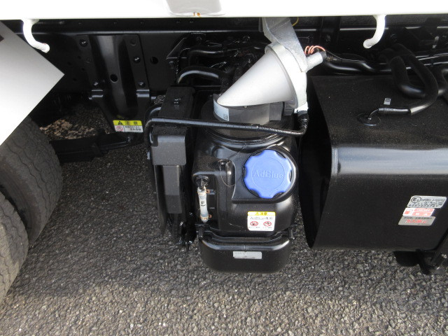 いすゞ エルフ 2RG-NKR88AN(2WD)の写真42