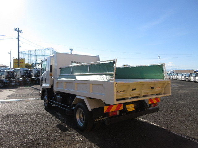 いすゞ フォワード 2RG-FRR90S2(2WD)の写真3