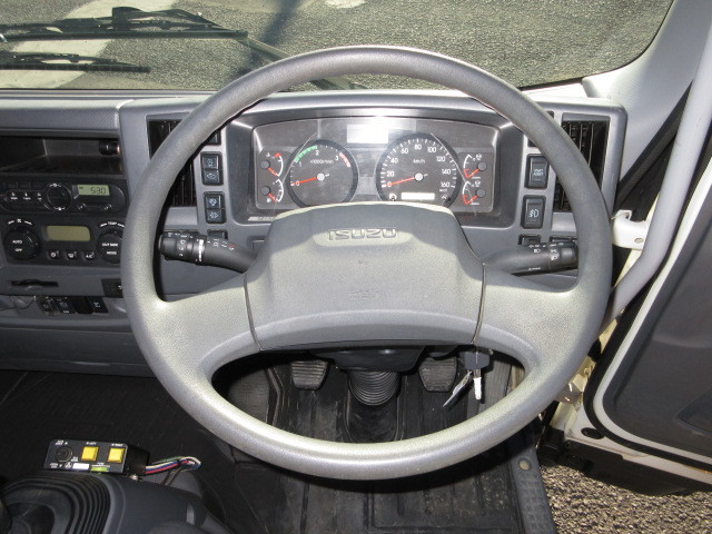 いすゞ フォワード 2RG-FRR90S2(2WD)の写真25