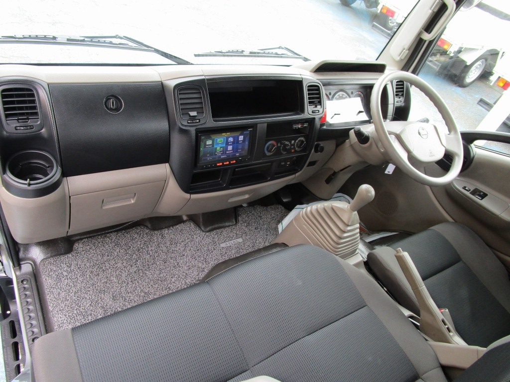 日産 アトラス SKG-TZ3F24(2WD)の写真31