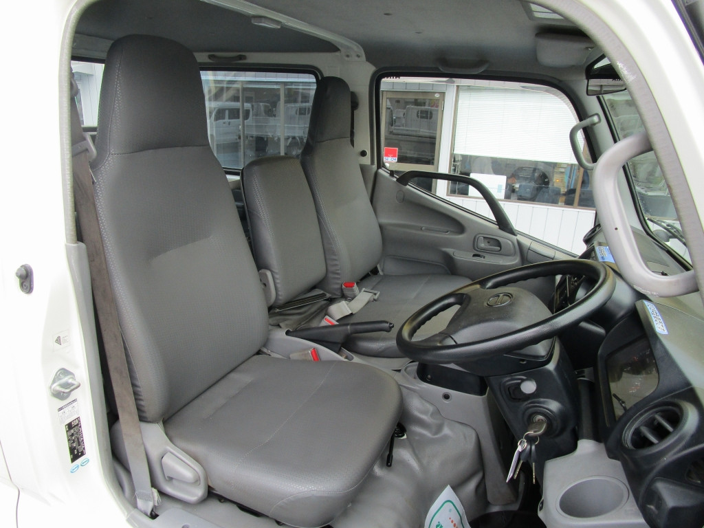 日野 デュトロ TPG-XZU605M(2WD)の写真6